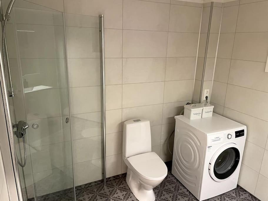 Lofoten - New Apartment, Close To Airport. 莱克内斯 外观 照片