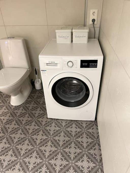 Lofoten - New Apartment, Close To Airport. 莱克内斯 外观 照片