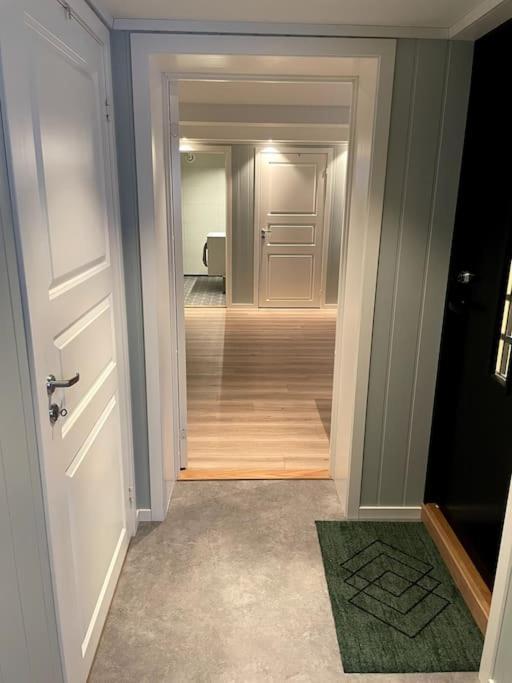 Lofoten - New Apartment, Close To Airport. 莱克内斯 外观 照片